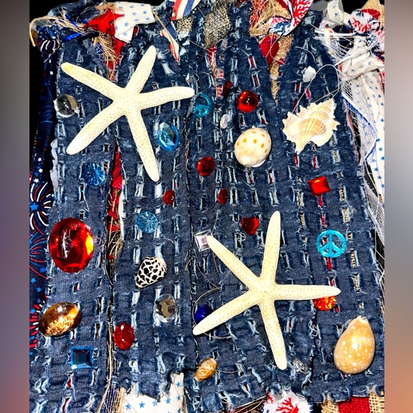 Handcrafted, vintage looking USA ribbon flag. Shells for the 4th of July! - Picture 11 of 11